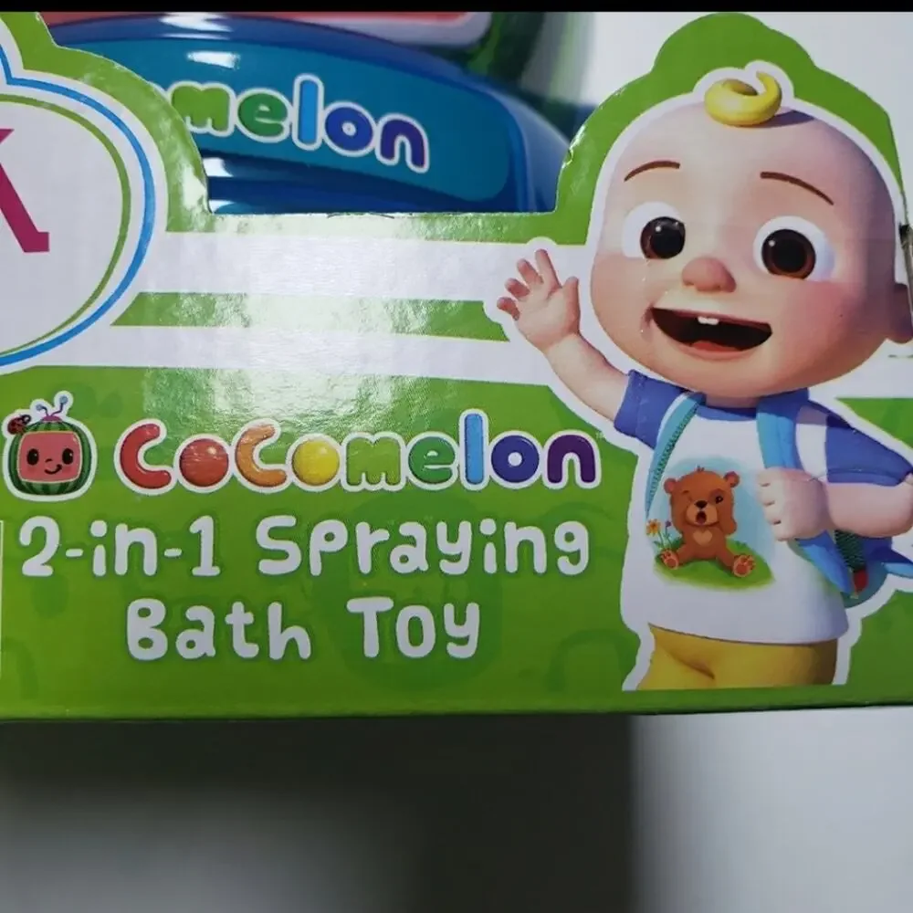 CocoMelon Spark  2 n 1 spraying light up bath toy